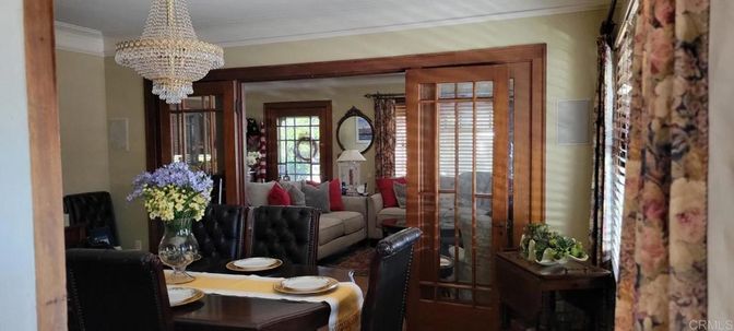 Chandelier, Dining room, Interior