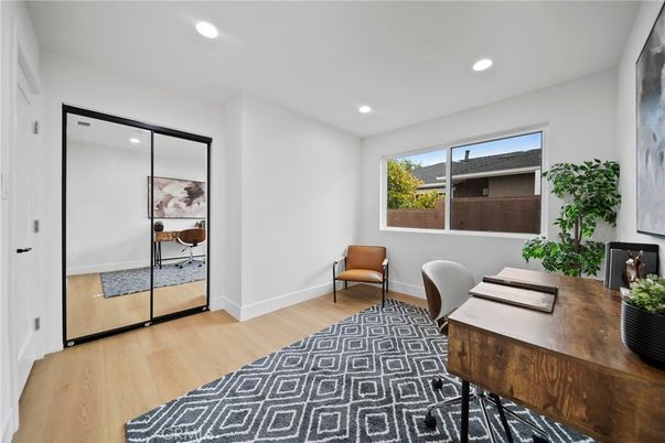Home Office, Interior, Recessed Lighting, Wood Texture Flooring
