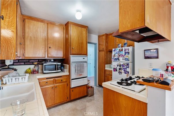 Interior, Kitchen, Tile Countertops