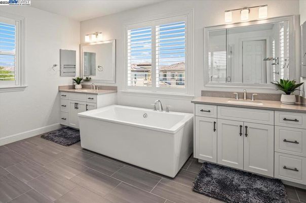 Bathroom, Dual Sink Vanities, Free Standing Baths, Interior