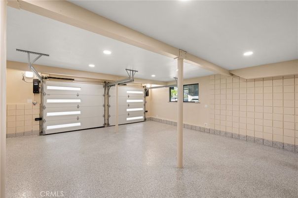 Garage, Interior, Recessed Lighting