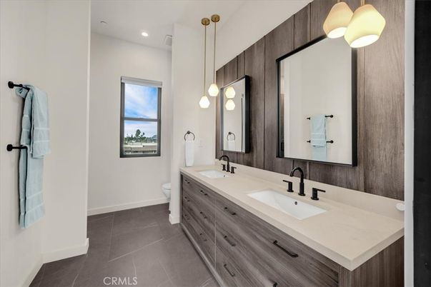 Bathroom, Dual Sink Vanities, Interior, Pendant Lights, Recessed Lighting