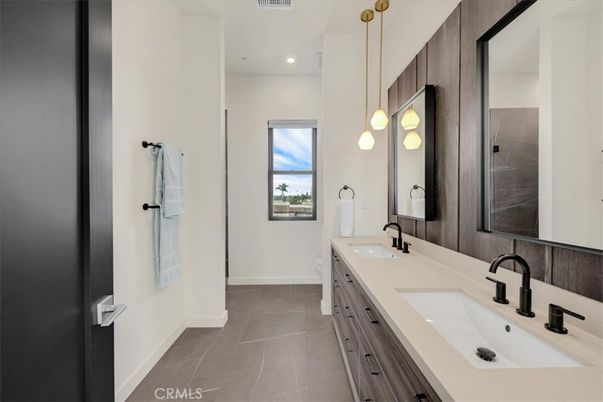 Bathroom, Dual Sink Vanities, Interior, Pendant Lights, Recessed Lighting