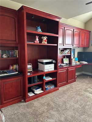 Home Office, Interior