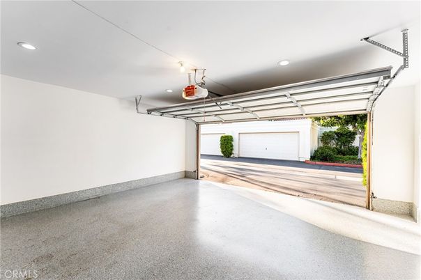 Garage, Interior, Recessed Lighting