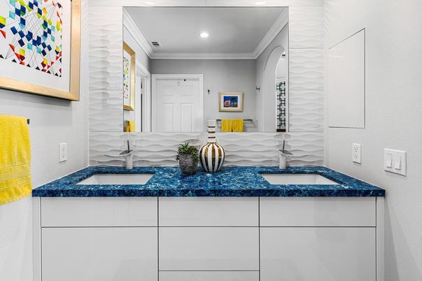 Bathroom, Dual Sink Vanities, Interior, Recessed Lighting