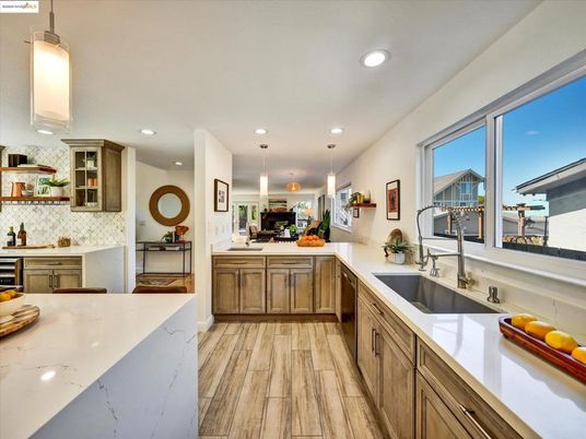 Interior, Kitchen, Pendant Lights, Recessed Lighting, Wood Texture Flooring