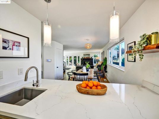 Dining room, Interior, Kitchen, Pendant Lights