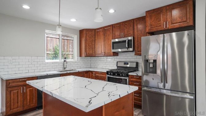 Interior, Kitchen, Pendant Lights, Recessed Lighting, Stainless Steel Appliances