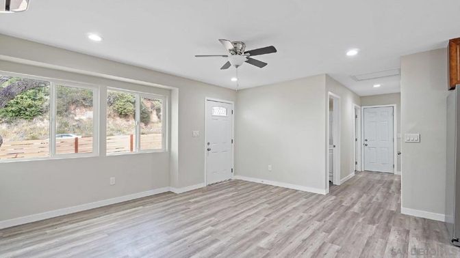 Empty room, Interior, Recessed Lighting, Wood Texture Flooring