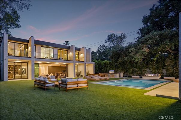 Backyard, Exterior, Pool