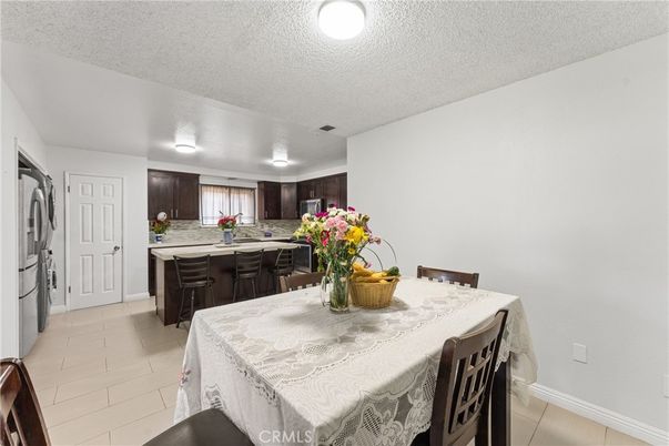 Interior, Kitchen, Recessed Lighting, Washer