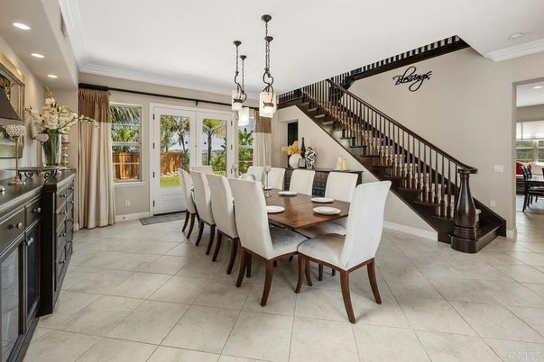 Dining room, Interior, Pendant Lights, Recessed Lighting