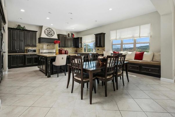 Dining room, Interior, Kitchen, Recessed Lighting