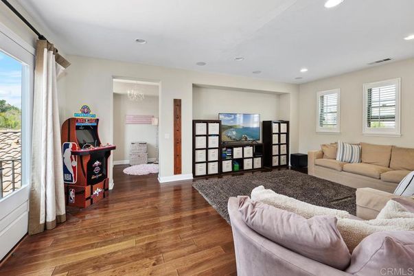 Chandelier, Interior, Living room, Recessed Lighting, Wood Texture Flooring