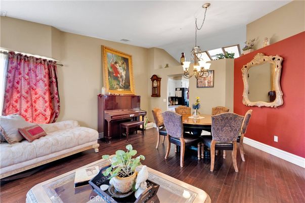 Chandelier, Dining room, Interior, Piano, Wood Texture Flooring