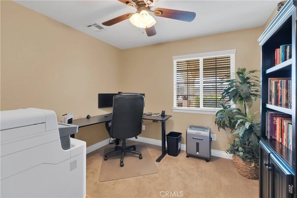 Home Office, Interior