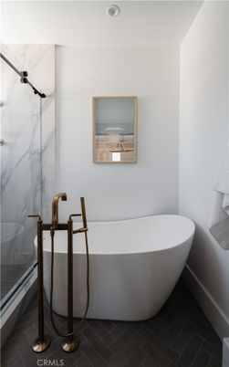 Bathroom, Free Standing Baths, Interior, Marble Walls, Recessed Lighting