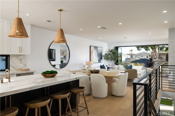Dining room, Interior, Kitchen, Pendant Lights, Recessed Lighting, Wood Texture Flooring