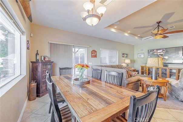 Dining room, Interior, Living room, Recessed Lighting