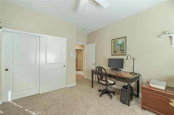 Home Office, Interior