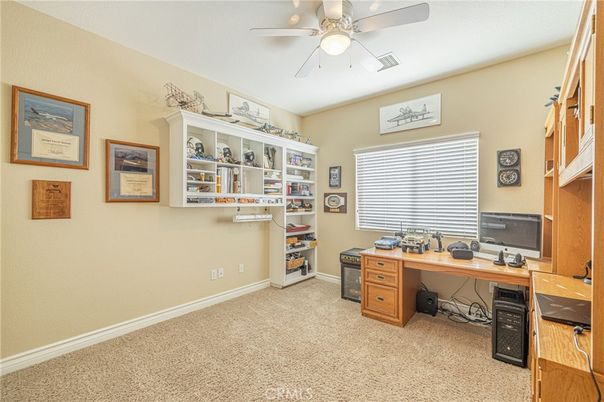 Home Office, Interior