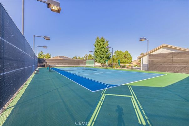 Exterior, Tennis Courts