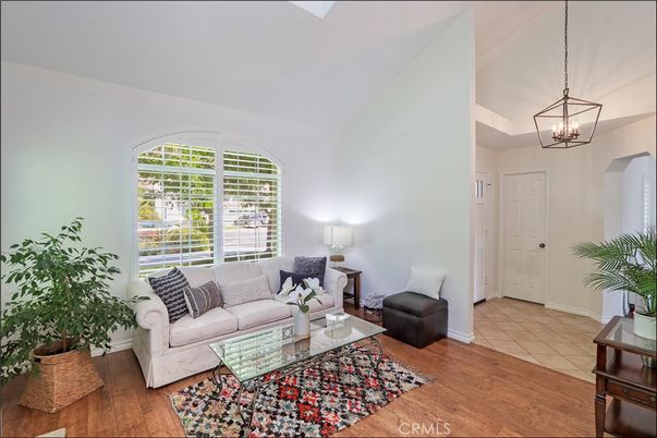 Interior, Living room, Pendant Lights, Wood Texture Flooring