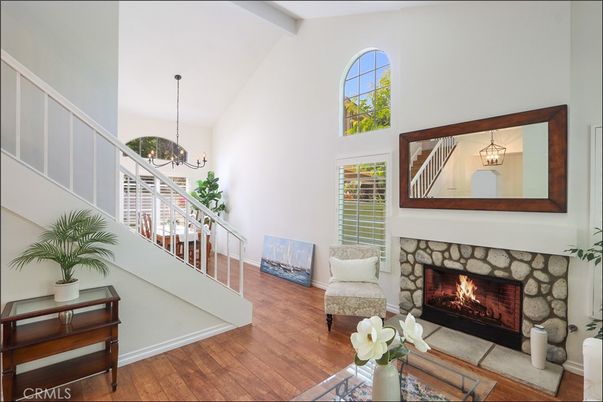 Chandelier, Fireplace, Interior, Pendant Lights, Wood Texture Flooring