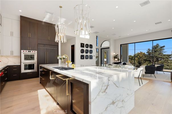 Interior, Kitchen, Living room, Pendant Lights, Recessed Lighting, Stainless Steel Appliances, Wood Texture Flooring