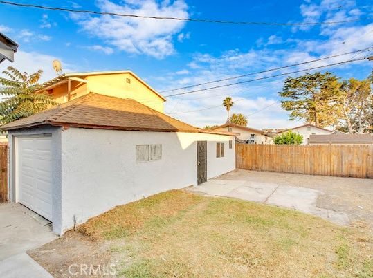 Backyard, Detached Garage, Exterior