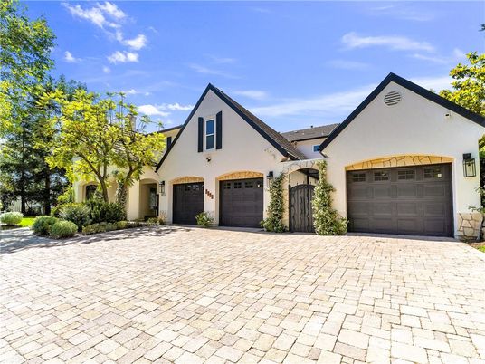 Attached, Exterior, Facade, Spanish Mediterranean