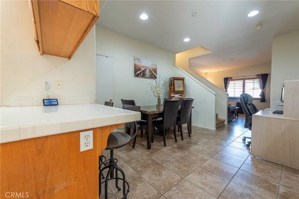 Dining room, Interior, Recessed Lighting