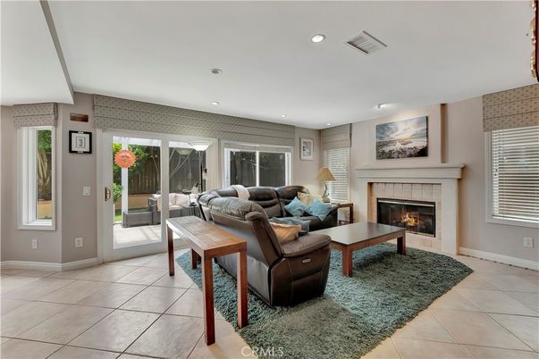 Fireplace, Interior, Living room, Recessed Lighting