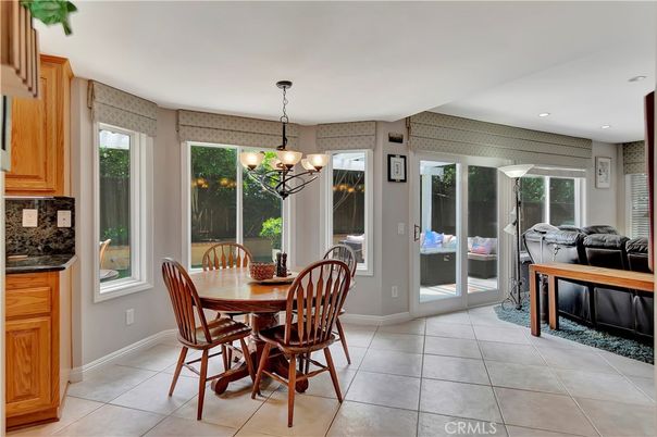 Chandelier, Dining room, Interior, Recessed Lighting