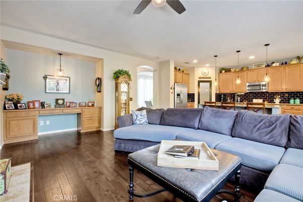 Interior, Kitchen, Living room, Pendant Lights, Recessed Lighting, Stainless Steel Appliances, Wood Texture Flooring