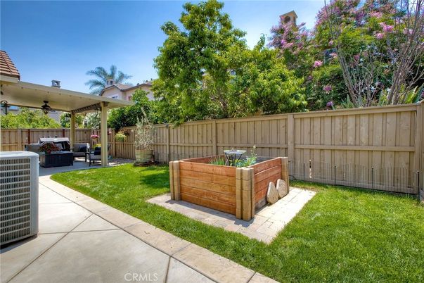 Backyard, Exterior, Hot Tub