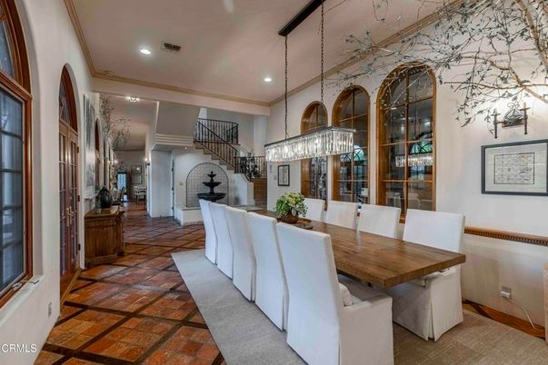 Chandelier, Dining room, Interior, Pendant Lights, Recessed Lighting
