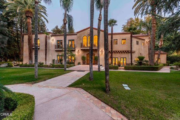 Backyard, Exterior, Facade, Spanish Mediterranean
