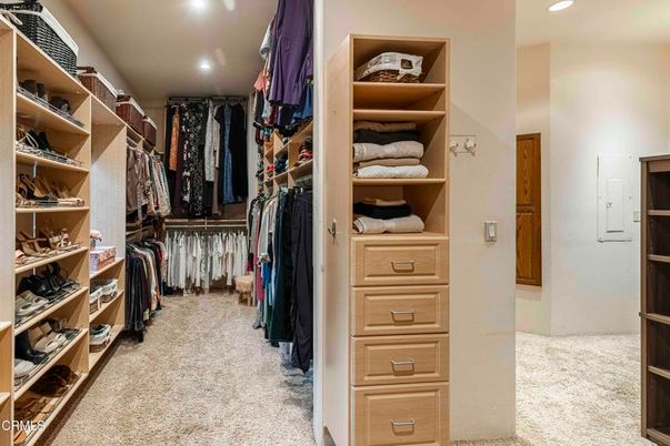 Interior, Recessed Lighting, Walk-in Closets