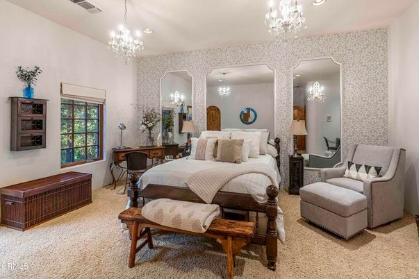 Bedroom, Chandelier, Interior, Pendant Lights, Recessed Lighting