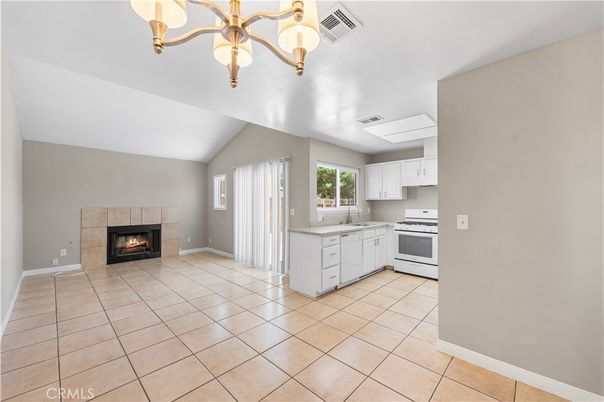 Fireplace, Interior, Kitchen
