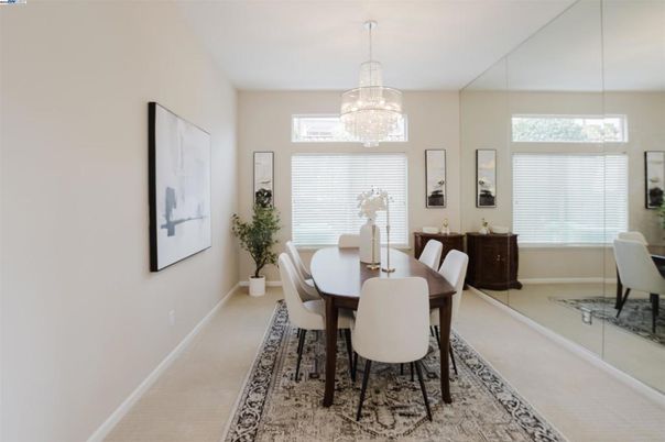 Chandelier, Dining room, Interior
