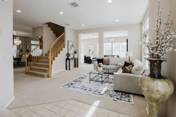 Chandelier, Dining room, Interior, Living room, Recessed Lighting