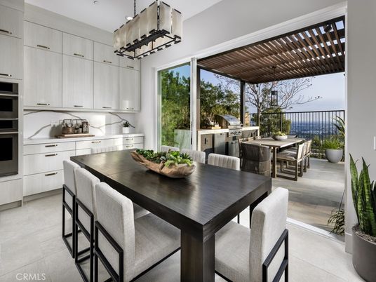 Dining room, Interior, Kitchen, Pendant Lights, Stainless Steel Appliances, Water