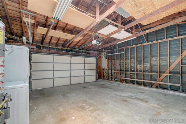 Garage, Interior, Wooden Beams, Wooden Ceilings