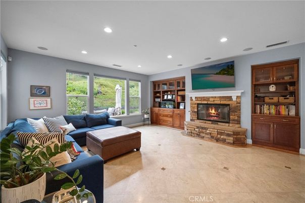 Fireplace, Interior, Living room, Recessed Lighting