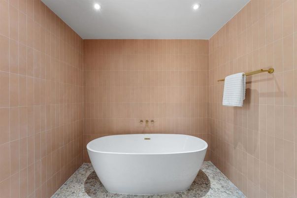 Bathroom, Free Standing Baths, Interior, Recessed Lighting