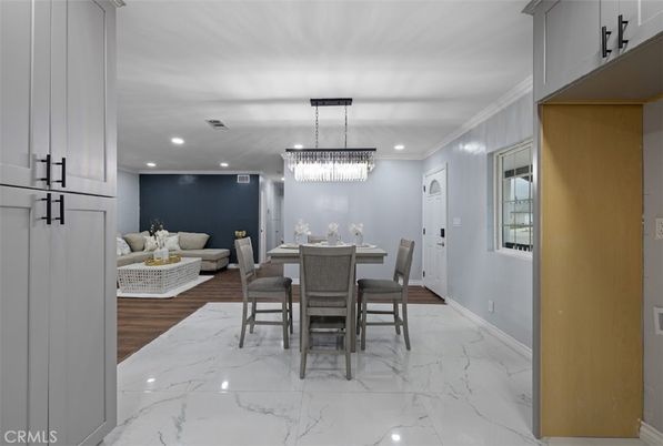 Chandelier, Dining room, Interior, Living room, Marble, Recessed Lighting, Wood Texture Flooring