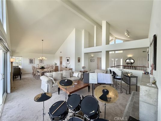 Chandelier, Dining room, Interior, Living room, Pendant Lights